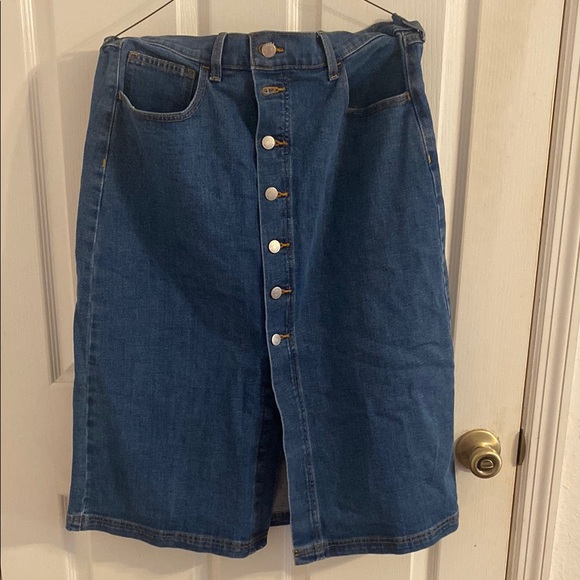 Banana Republic Dresses & Skirts - Banana Republic Blue Pencil Skirt Knee-Length Casual